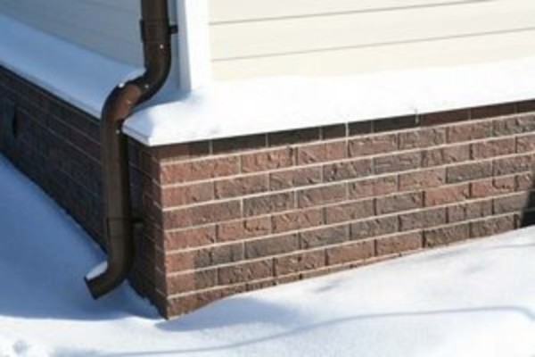 Оздоблення сайдингом дачного будинку – сучасна технологія