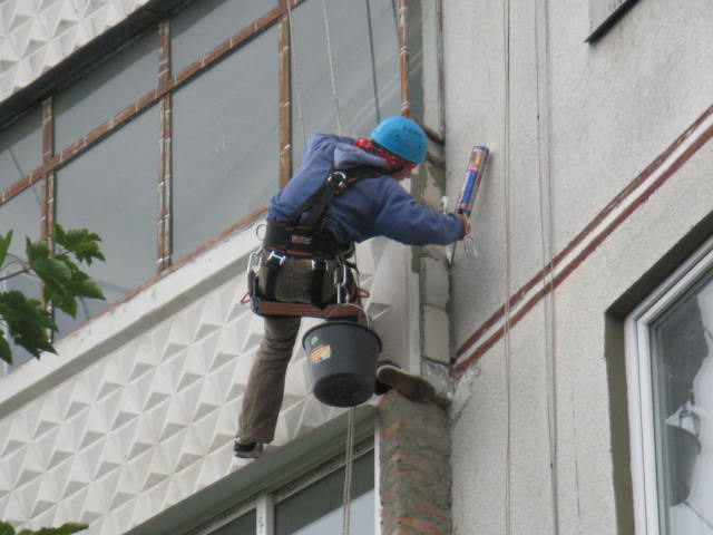 Зовнішня обробка балкона: особливості проведення робіт Зовнішня обробка балкона: особливості проведення робіт