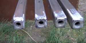 Як зробити стелаж на балкон власними руками: 9 етапів складання