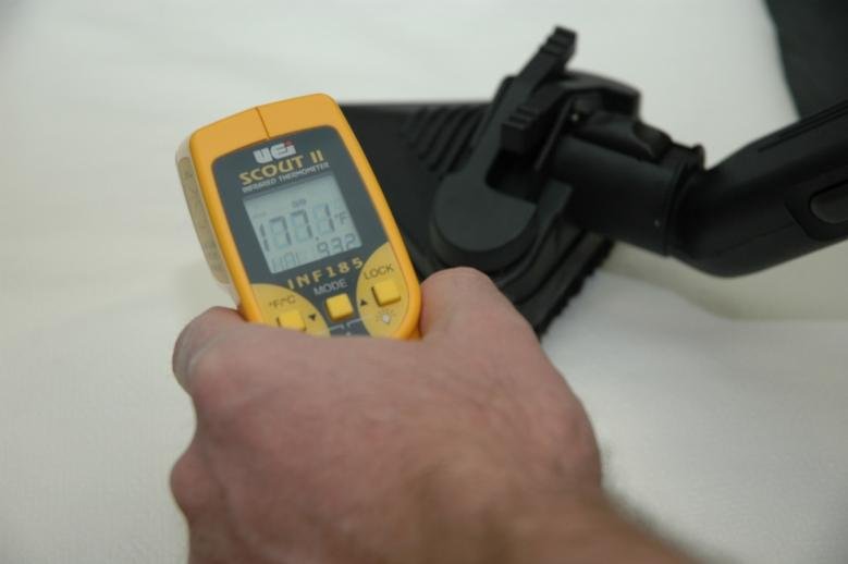 При якій температурі гинуть клопи і личинки