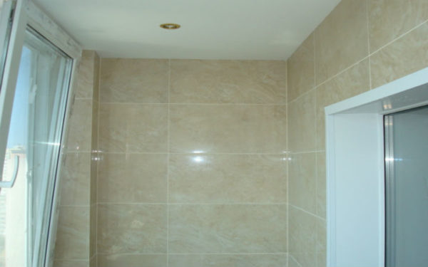 Оздоблення балконів у хрущовці — цікаві ідеї для самостійного втілення