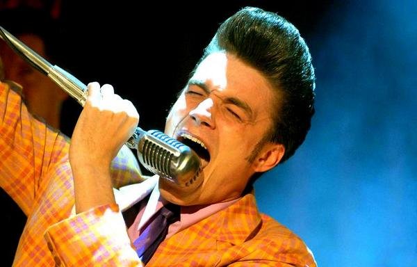 Вечірка в стилі стиляг: веселощі, яскраві вбрання і запальні танці