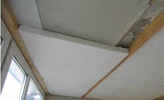 Як обшити лоджію пластиковими панелями? Поради від майстра