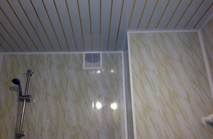 Як зробити обрешітку під пластикові панелі своїми силами?