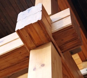 Клеєний брус: технічні характеристики, переваги і недоліки, виробники, фото і відео