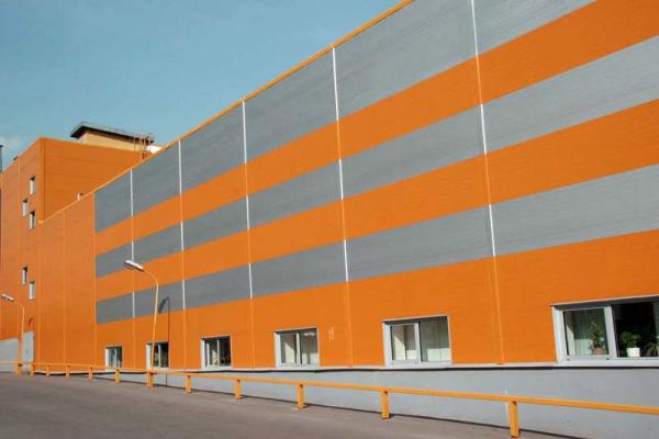 Фасадні сендвіч панелі: знайомство з матеріалом Фасадні сендвіч панелі: знайомство з матеріалом