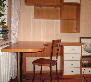 Як зробити письмовий стіл: ідеї, креслення з розмірами, покрокова інструкція, фото і відео