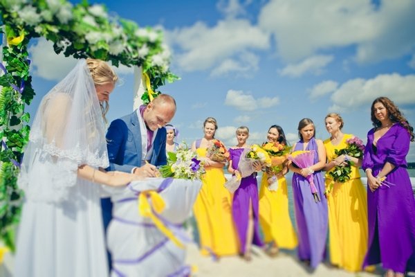 Сонячна весілля влітку: особливості проведення свята