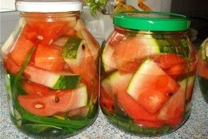 Як солити і маринувати кавуни: класичні і незвичайні рецепти