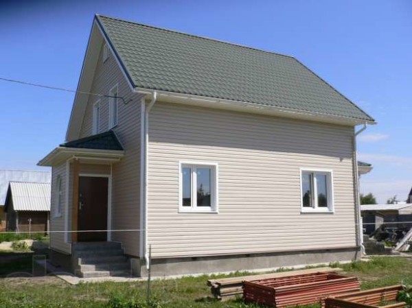 Сайдинг ПВХ в облицюванні будівель