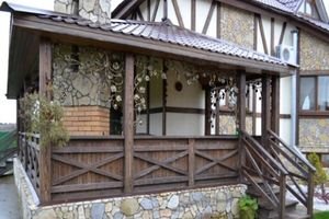 Ганок з дерева своїми руками: етапи побудови та оформлення