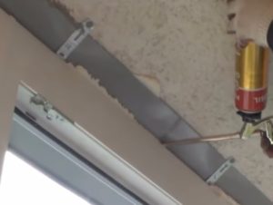 Засклення балконів в хрущовці: наводимо балкон в порядок за 3 кроки