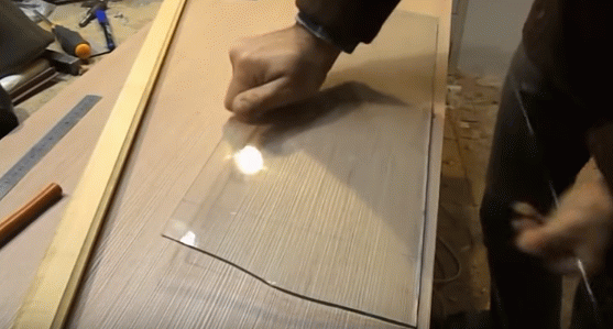 Як зробити полицю на стіну своїми руками: 3 простих варіанти для новачка