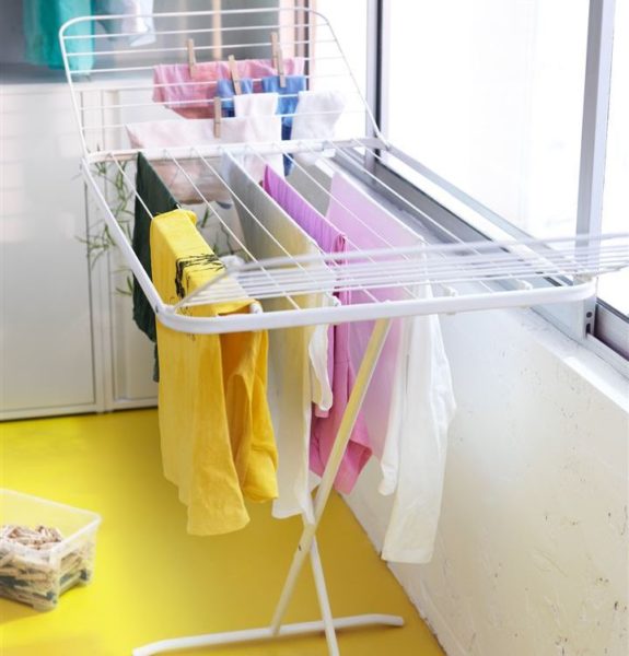 Стельова сушарка для білизни на балкон — 25 етапів самостійної установки