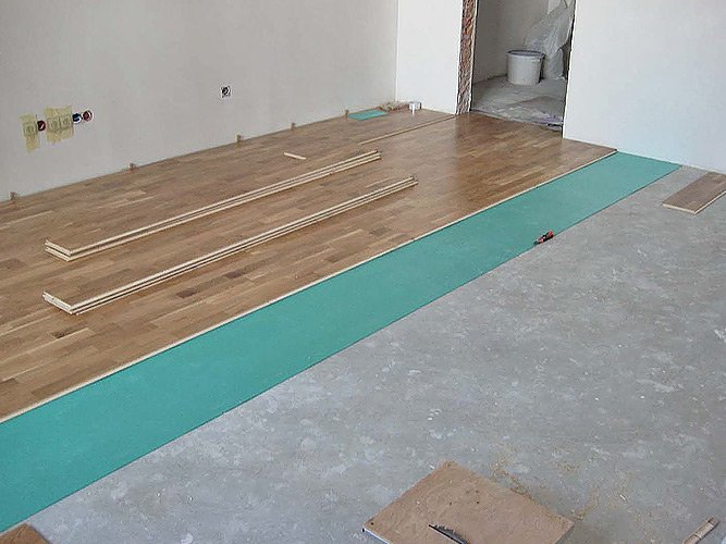 Укладаємо паркетну дошку на бетонну підлогу