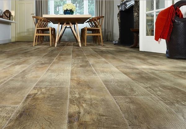 Кварцвініловая плитка: вся правда про підлоговому покритті