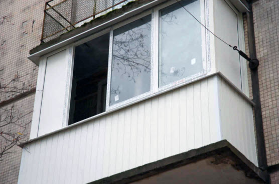 Зовнішня обробка балкона: особливості проведення робіт Зовнішня обробка балкона: особливості проведення робіт