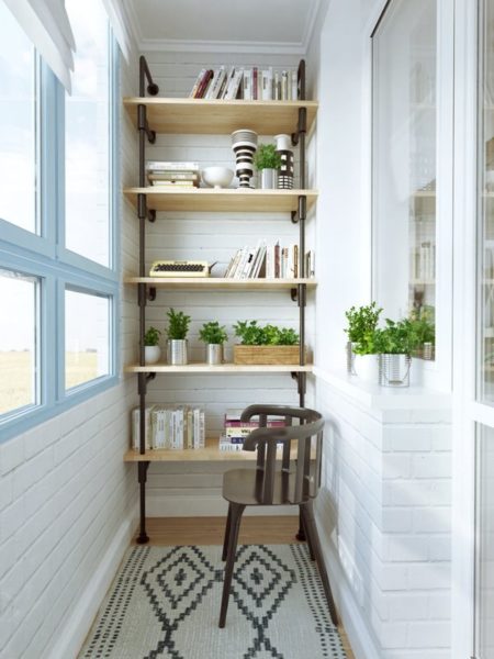 Як зробити стелаж на балкон власними руками: 9 етапів складання