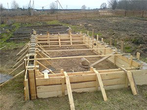 Теплиця з віконних рам своїми руками: матеріали, конструкція, етапи робіт, креслення, відео інструкція