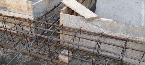 Як правильно армувати стрічковий фундамент своїми руками: секрети монтажу, покрокова відео інструкція