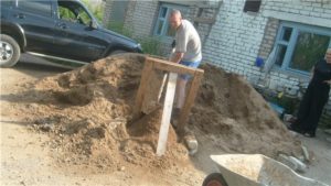 Утеплення стелі в приватному будинку своїми руками — 4 ефективних способу з покроковими інструкціями