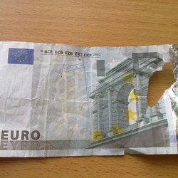 Сонник Євро паперові Гроші у сні бачити до чого сняться?