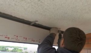 Засклення балконів в хрущовці: наводимо балкон в порядок за 3 кроки