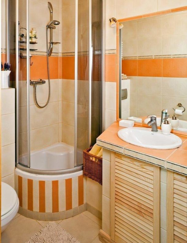 Дизайн ванни з душовою кабіною: маленька ванна з душовим куточком і окремої кабіною