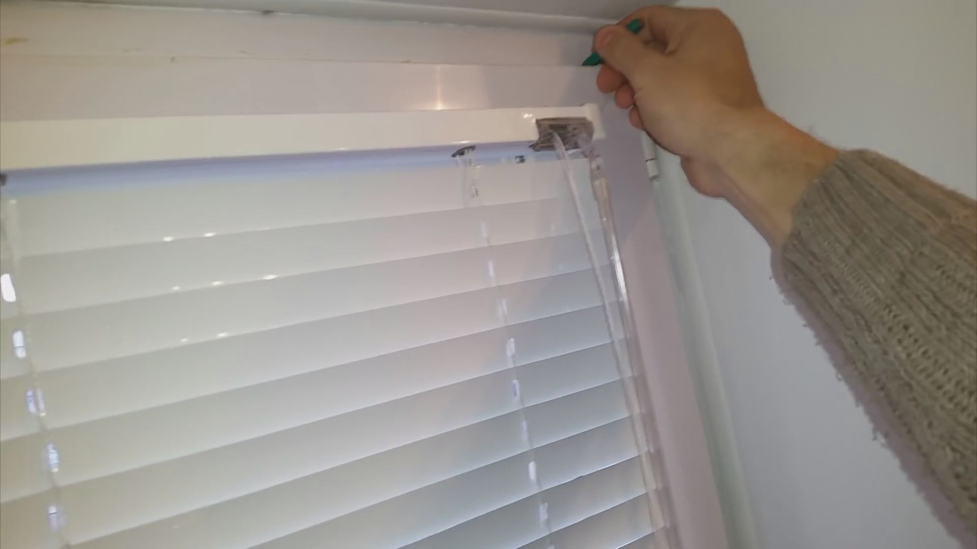 Як виконується регулювання пластикових вікон і дверей самостійно — прості інструкції для кращого результату