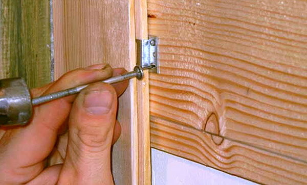 Як обшити балкон вагонкою – повний опис робочого процесу від вибору матеріалів до нанесення захисного покриття