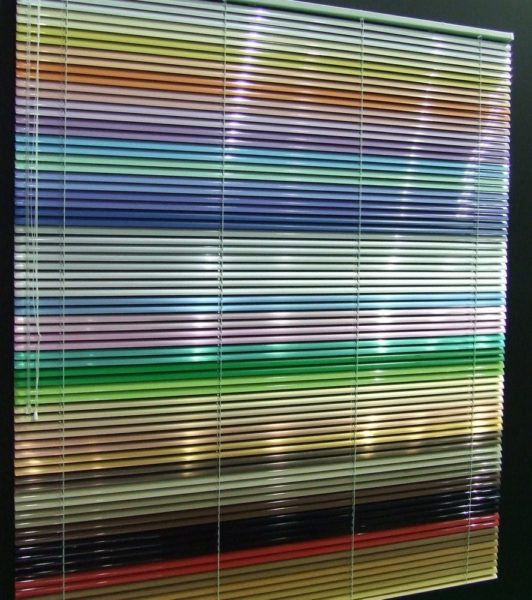 Жалюзі на пластикові вікна — 9 видів виробів