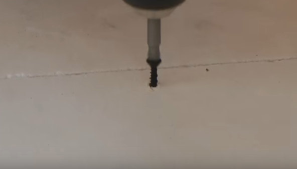 Як зробити підлогу на балконі — 3 найкращих варіанти і їх особливості