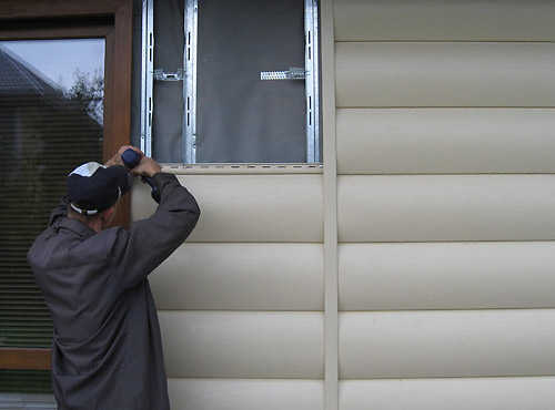 Як вибрати сайдинг для будинку: радять професіонали Як вибрати сайдинг для будинку: радять професіонали