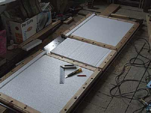 Утеплюємо деревяні двері: принцип монтажу та вибір матеріалу