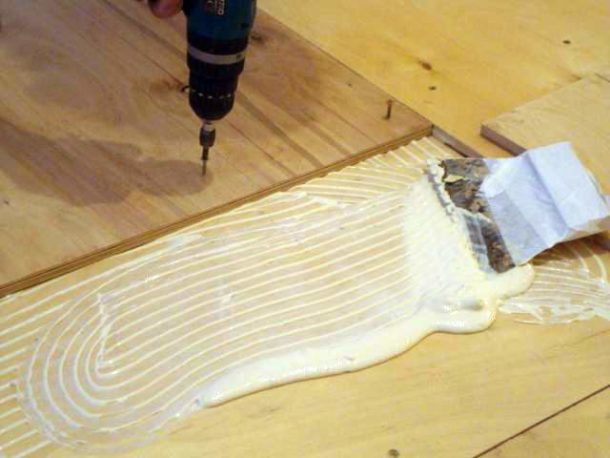 Можна класти плитку на фанеру на підлогу: технологія підготовки основи і укладання кахлю