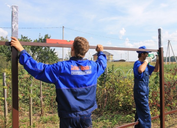 Паркан із сайдинга – практичне і цікаве рішення Паркан із сайдинга – практичне і цікаве рішення