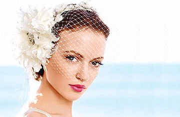 Весільні зачіски на коротке волосся — і тут припустимі експерименти