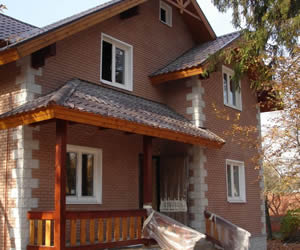 Матеріали для облицювання фасадів: від дерева до сайдинга Матеріали для облицювання фасадів: від дерева до сайдинга