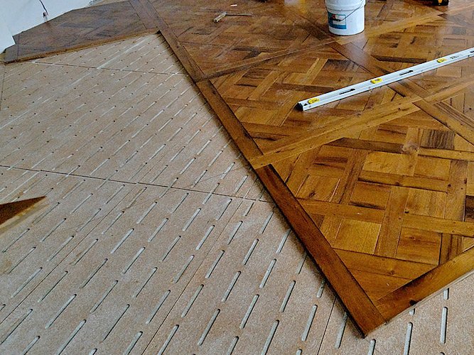 Правильне укладання штучного паркету своїми руками