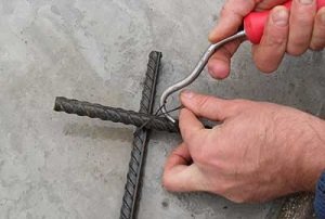 Технологія правильної вязки арматури під стрічковий фундамент