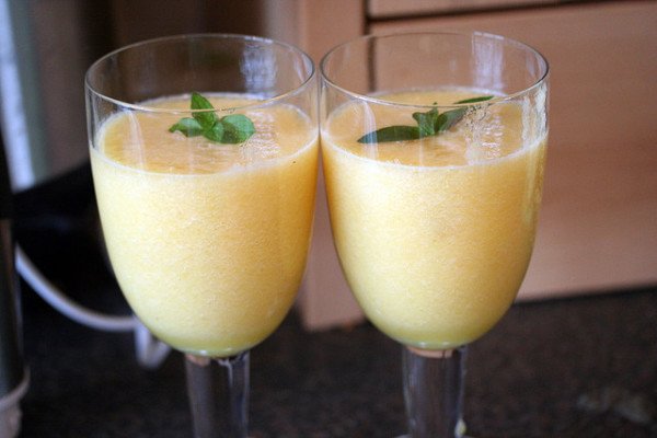 Користь і шкода дині для організму людини: властивості, склад, правила вживання і нюанси вибору