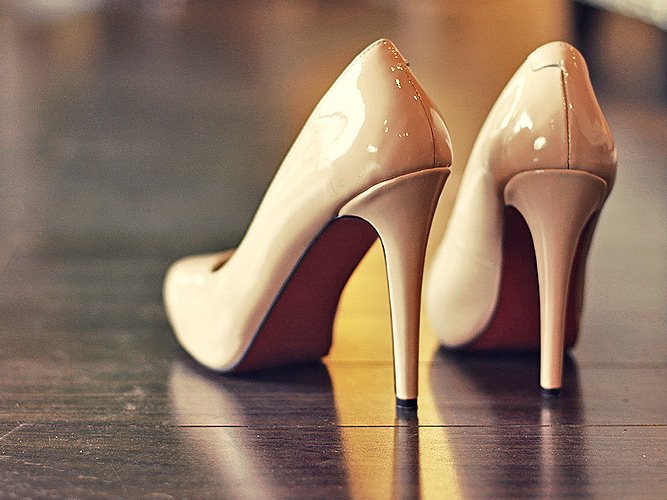 Як відремонтувати вмятину на паркетній дошці