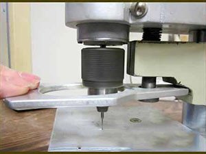 Виготовляємо міні свердлильний верстат самостійно