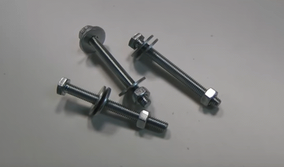 Як зробити підлогу на балконі — 3 найкращих варіанти і їх особливості