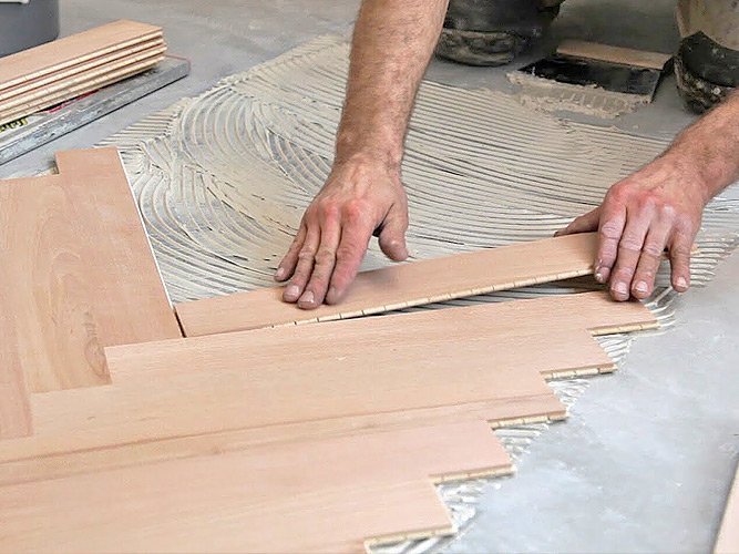 Інструкція з укладання паркетної дошки — від підготовки до монтажу