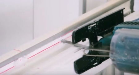 Припливний клапан на пластикові вікна: 3 види пристроїв і одна технологія установки