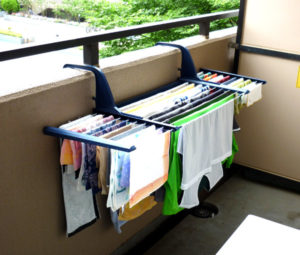 Сушарка для білизни на балкон — огляд 4 найбільш популярних рішень