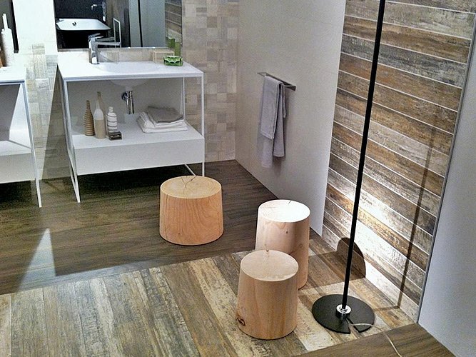 Укладання та монтаж паркетної дошки на стіну