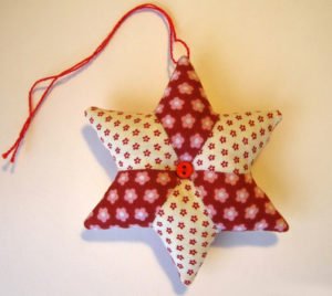 Новорічні ялинкові іграшки своїми руками: оригінальні та прості ідеї створення прикрас до свята