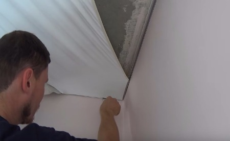 Як зробити натяжну стелю своїми руками за 5 кроків